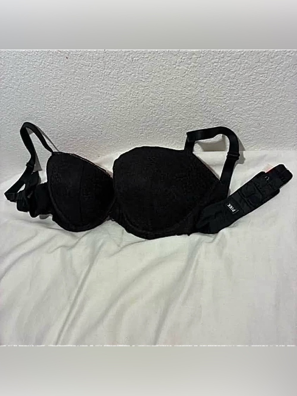 Black Victoria's Secret PINK bra is size 36D